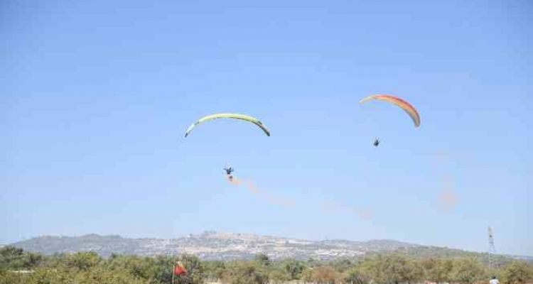 Yamaç Paraşütü Hedef Şampiyonası 4. Etap Yarışları Mersin'de yapıldı