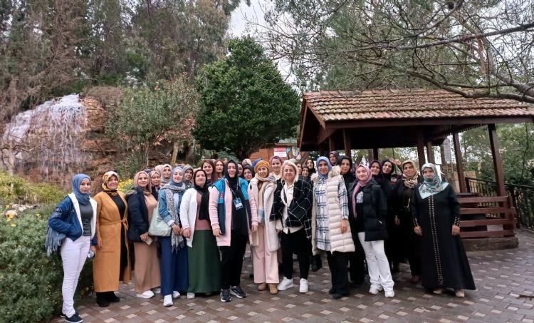 Akdenizli kadınlar Türkiye’yi geziyor