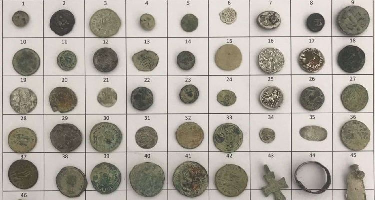 Mersin’de Bizans ve Roma dönemlerine ait 46 eser ele geçirildi