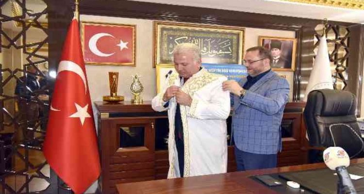 Mersin Müftüsü Yığman, görevine başladı