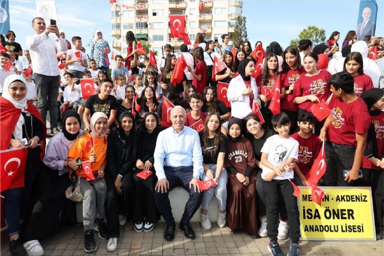 Cumhuriyetin 100. yılı Akdeniz’de coşkuyla kutlandı