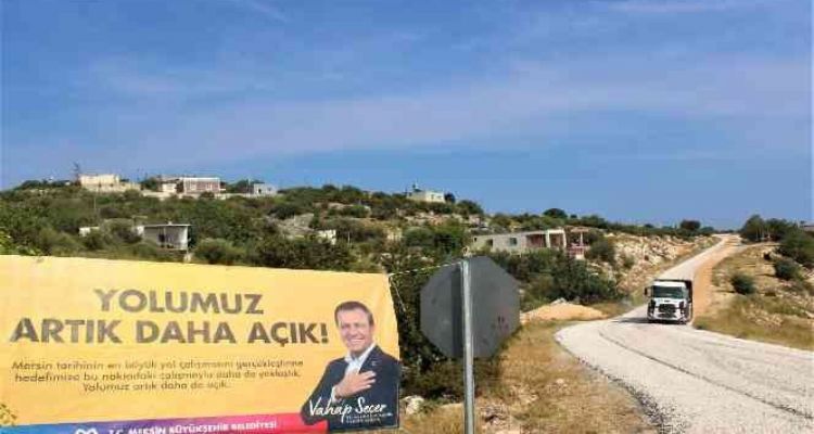 Silifke'de yol yenileme çalışmaları sürüyor