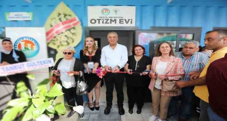 Mezitli'de otizm evi açıldı