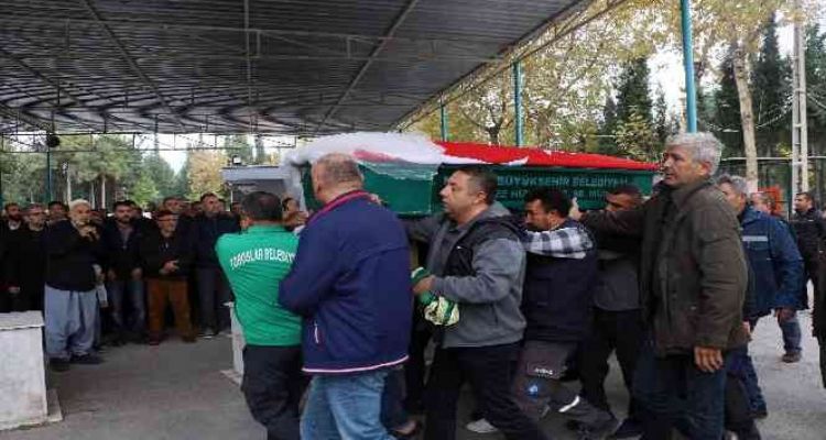Okulda öldürülen öğrenci, beyaz duvağıyla son yolculuğuna uğurlandı