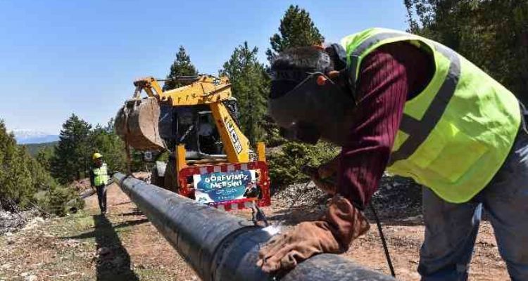 Tarsus'ta içmesuyu çalışmaları sürüyor