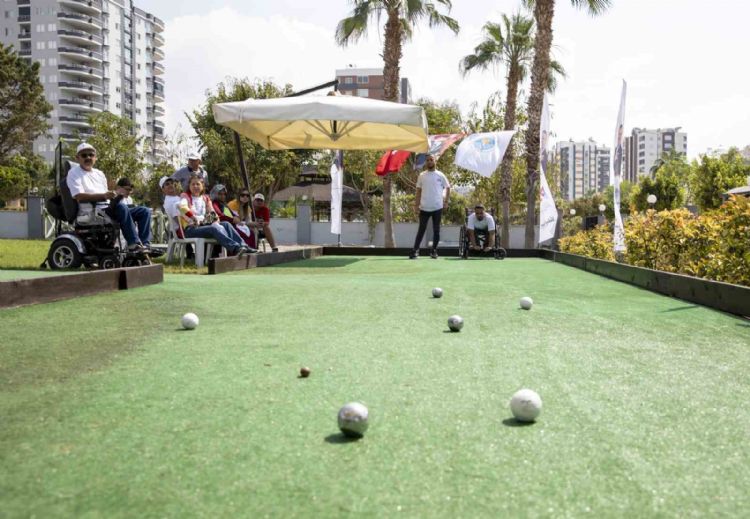 Özel bireyler Ortopedik Engelliler Bocce Turnuvası’nda yarıştı