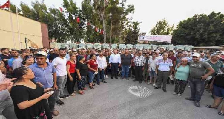 Seçer, Kazanlı'da üreticilerle buluştu