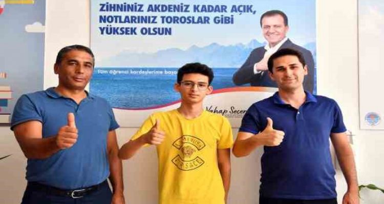 Mersin Büyükşehir Belediyesinin LGS kurs merkezi öğrencilerinden önemli başarı