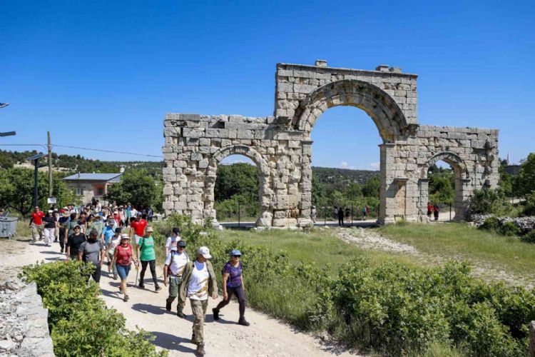 Mersin’de Tarihi Kilikya Yolunun 10’uncu etabı doğaseverleri buluşturdu