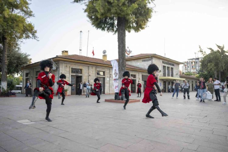 Uluslararası Tarsus Festivali coşkusu Mersin’i sardı