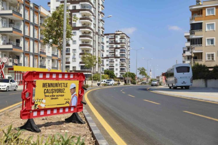 Tarsus’un önemli caddesinde 2. etap çalışmaları tamamlandı
