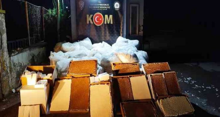 Mersin'de 959 bin adet makaron ele geçirildi