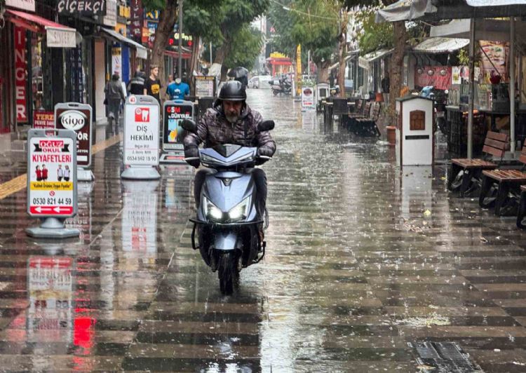 Doğu Akdeniz’de ‘kuvvetli yağış ve fırtına’ uyarısı