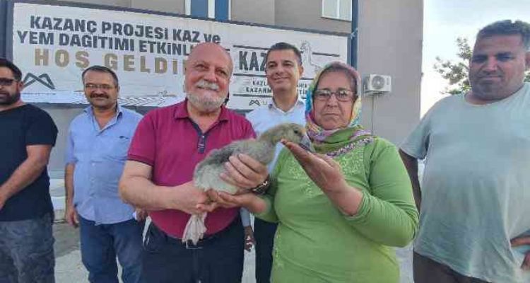 Mersin'de 'Kazanç Projesi' devam ediyor