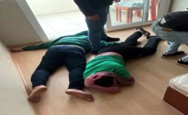 İçişleri Bakanı Yerlikaya: Mersin’de düzenlenen ’MAHZEN-4’ operasyonunda suç örgütü üyesi 9 şüpheli yakalandı