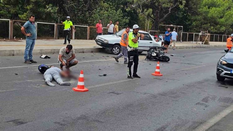 Motosikletiyle otomobile çarpan Rus sürücü ağır yaralandı