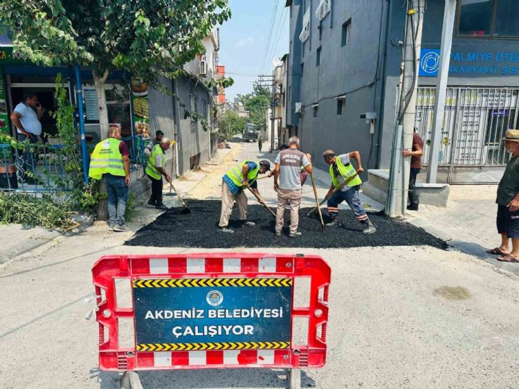 Akdeniz’in her mahallesine hizmet götürülüyor