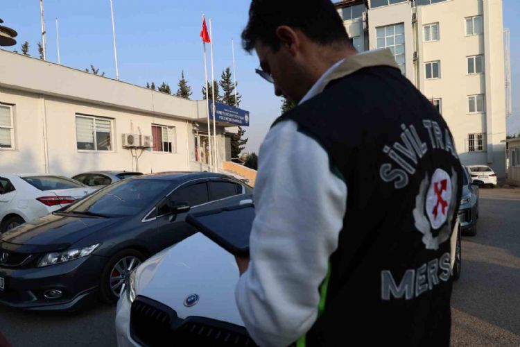 Düğünde yolu kapatanlara 18 bin TL ceza kesildi