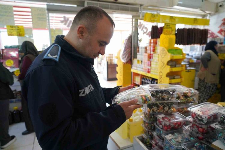 Erdemli’de zabıta ekiplerinden bayram öncesi denetim
