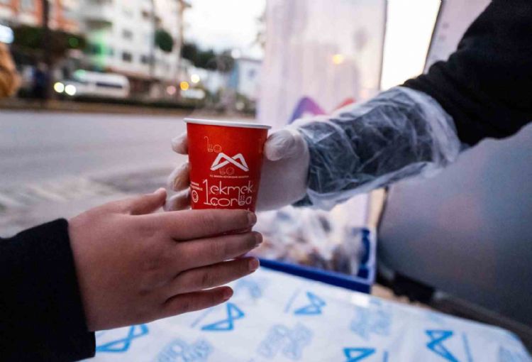 Mersin’de başlatılan ‘1 Ekmek 1 Çorba’ projesi 2,5 milyon kişiye ulaştı