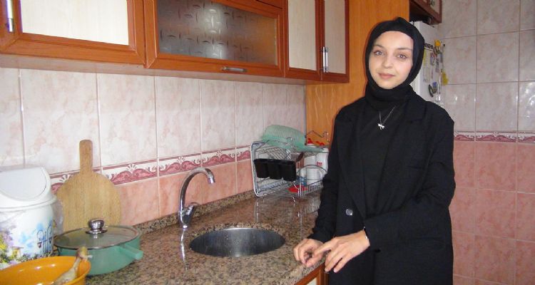 Ölüm tehditleri alan Ayşe öğretmen: Çifte bayram yapacağız bunun için çok mutluyum