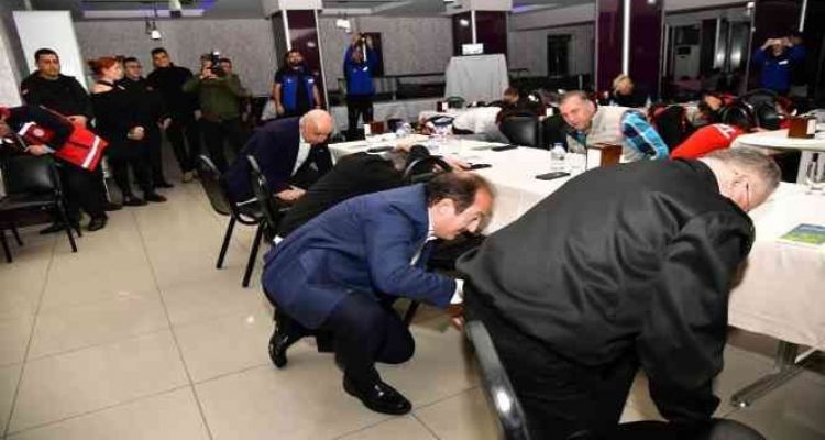 Vali Pehlivan deprem tatbikatına katıldı
