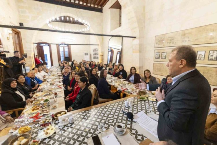Seçer: Mersin’i çok daha muhteşem bir kent yapacağız