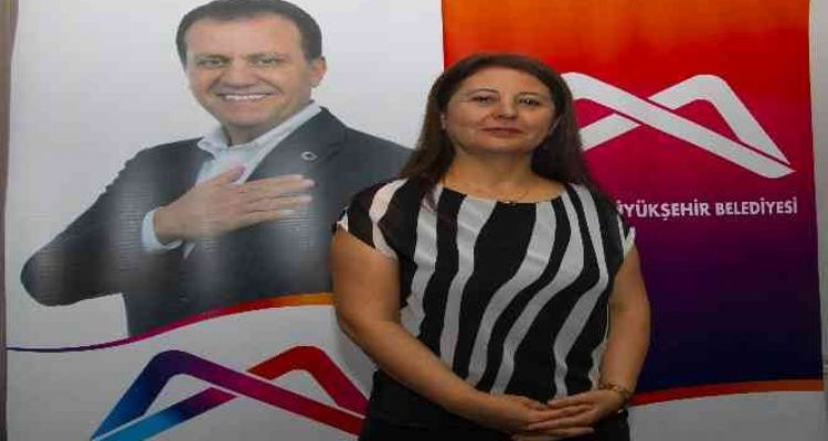 Bebekler ilk 6 ay sadece anne sütüyle beslenmeli