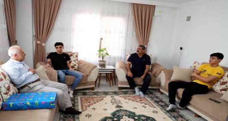 Akdenizli Deniz'den büyük başarı