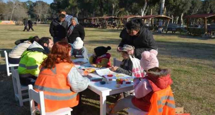 Mersin Büyükşehir Belediyesi, Tarsus'un 2 ayrı noktasında depremzedeleri ağırlıyor