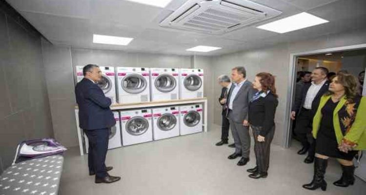 Mersin Büyükşehir Belediyesi her alanda öğrencilerin yanında