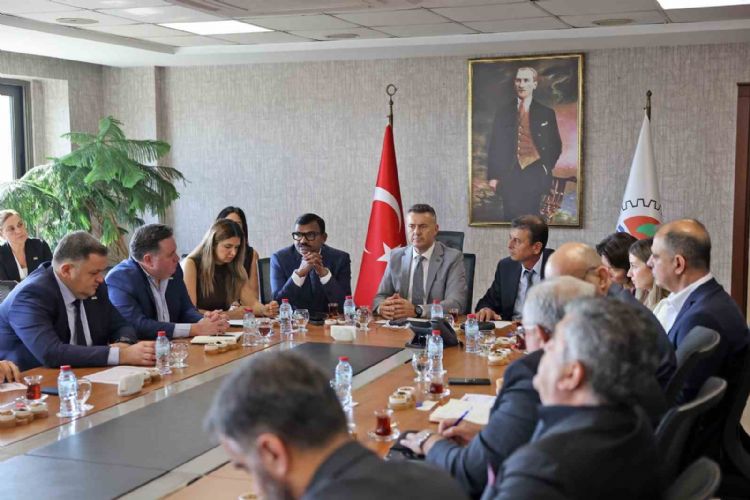 Mersin’de limandaki tarifeler konuşuldu
