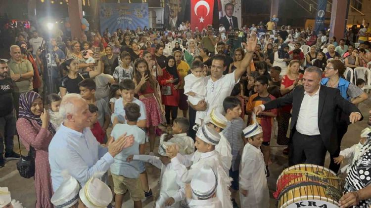 Roman çocuklar göbek atarak sünnet oldu