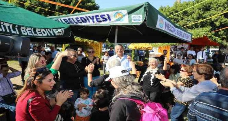 Narenciye Festivalinde Mezitli standına ilgi yoğundu