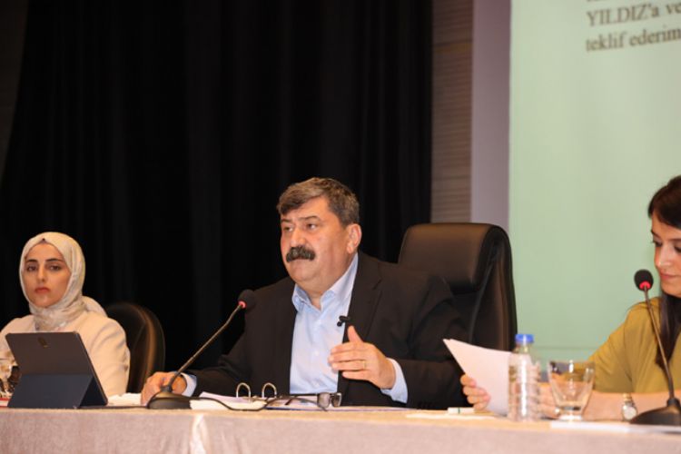 BAŞKAN YILDIZ: 12 YILDIR ÇALIŞMADAN MAAŞ ALANLAR VAR