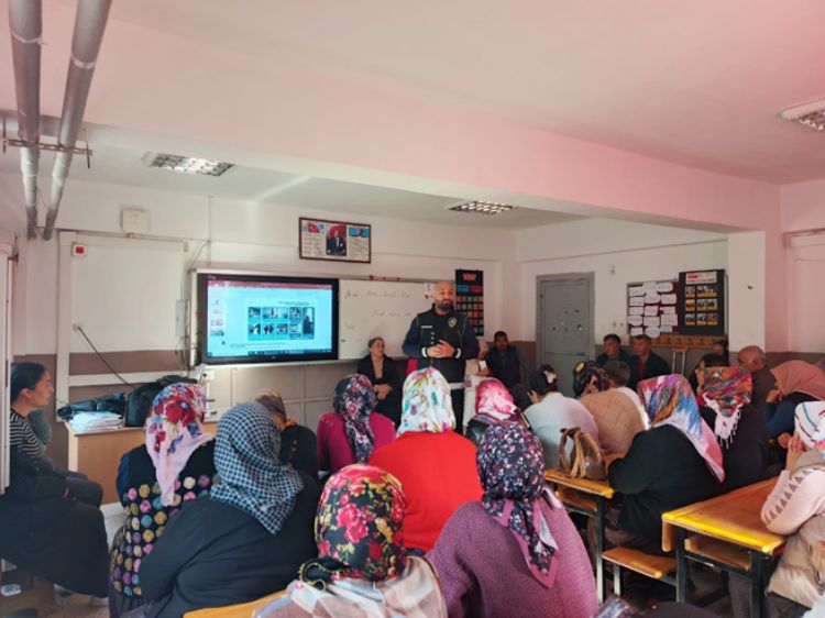 Toroslar’da “En İyi Narkotik Polisi Anne” Projesiyle Madde Bağımlılığına Karşı Güçlü Mücadele