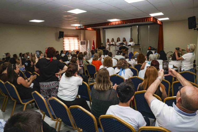 Mezitli’nin kadınları Hatay’da dayanışma için buluştu