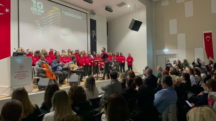 Mersin’de sağlık çalışanlarına moral konseri