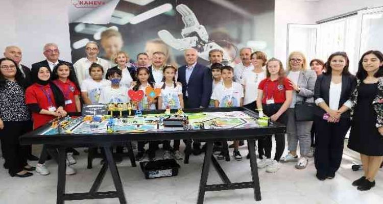 Ahmet Şimşek Ortaokulu Robotik Kodlama Atölyesi törenle açıldı