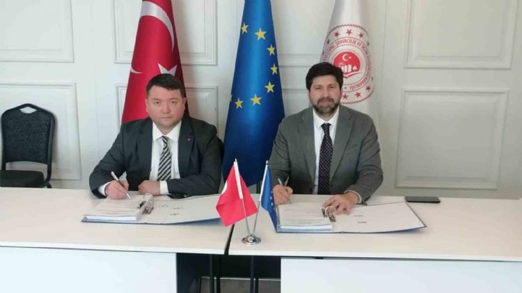 Tarsus’ta yeşil çatı dönemi başlıyor